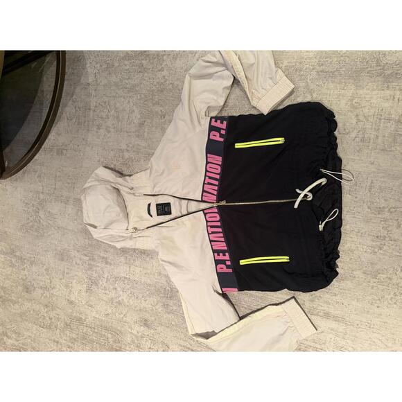 P.E NATION Jackets & Blazers - NWOT P.E Nation MAN UP Windbreaker Jacket with Hood Color Block sz M